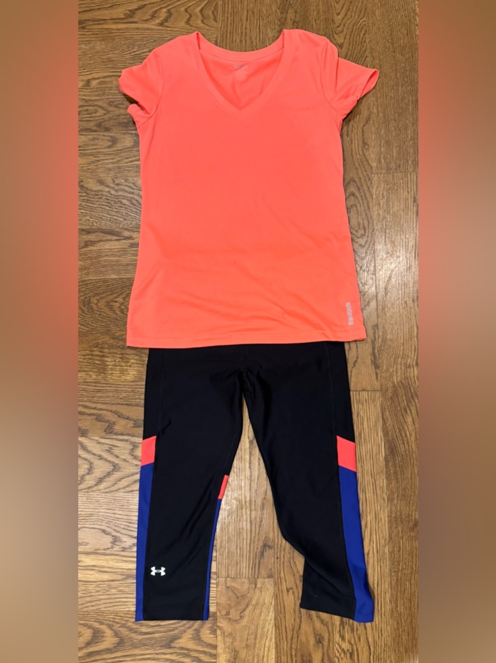 Under Armour Small Orange Short Sleeve Top Black & Blue Compression Leggings Set